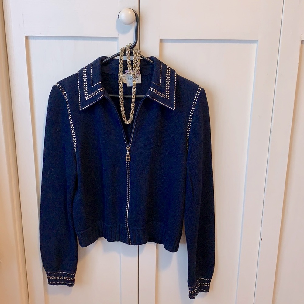 St John’s Knit gold and blue sz 6 zip cardigan, necklace & bracelet gold/silver